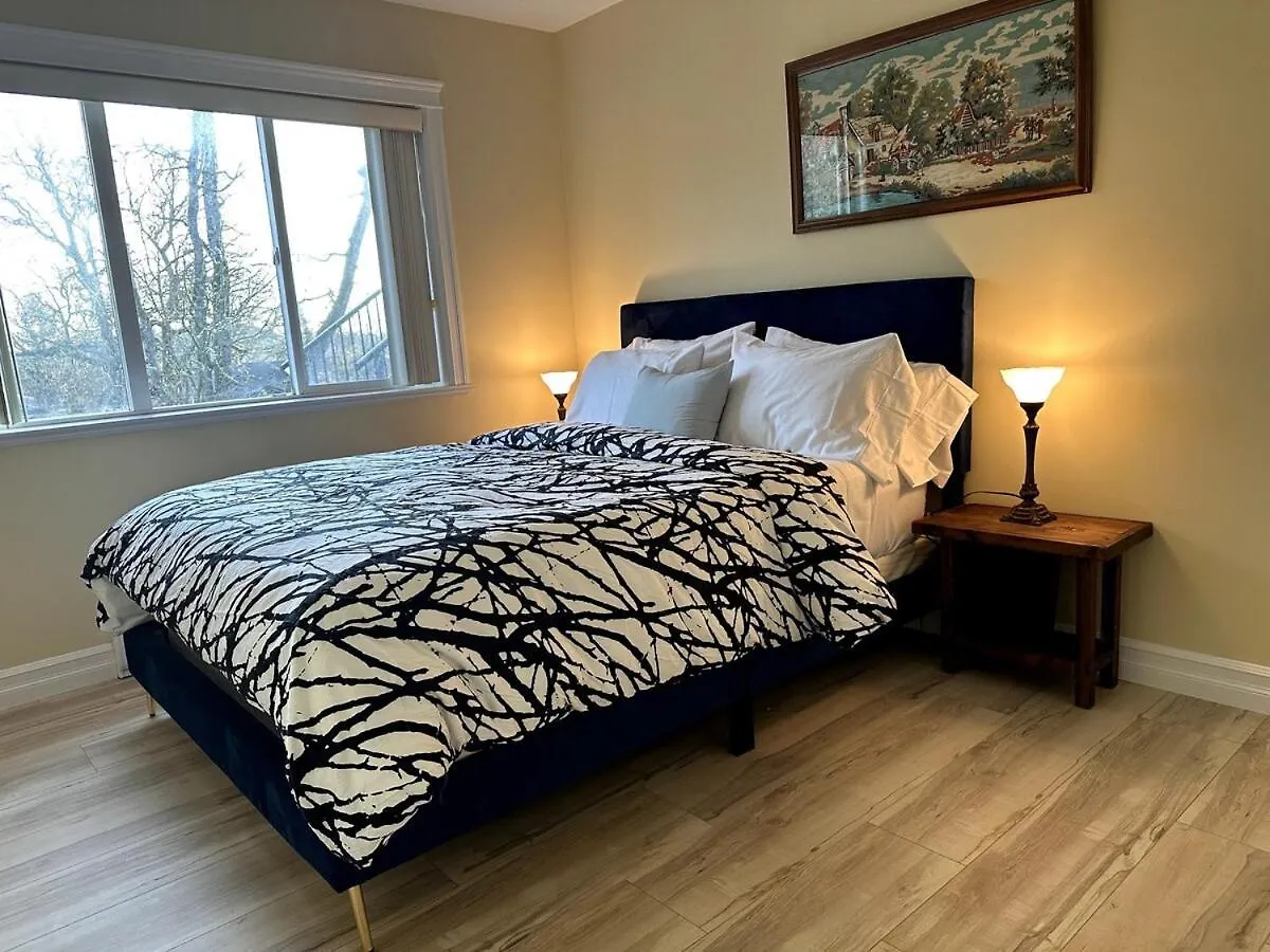 ויקטוריה 2 Bedroom Spacious Ground Level Suite