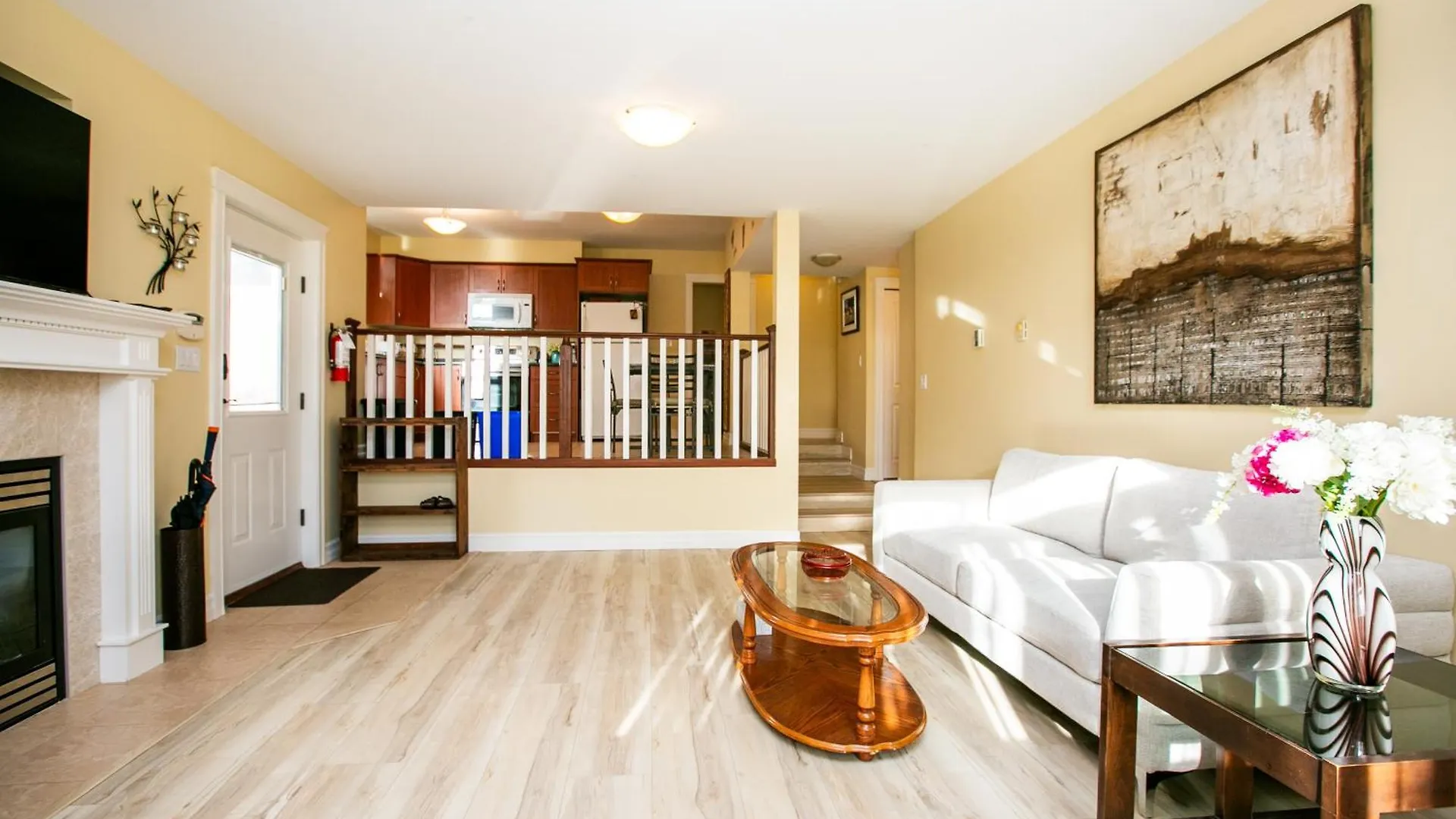 דירה ויקטוריה 2 Bedroom Spacious Ground Level Suite קנדה