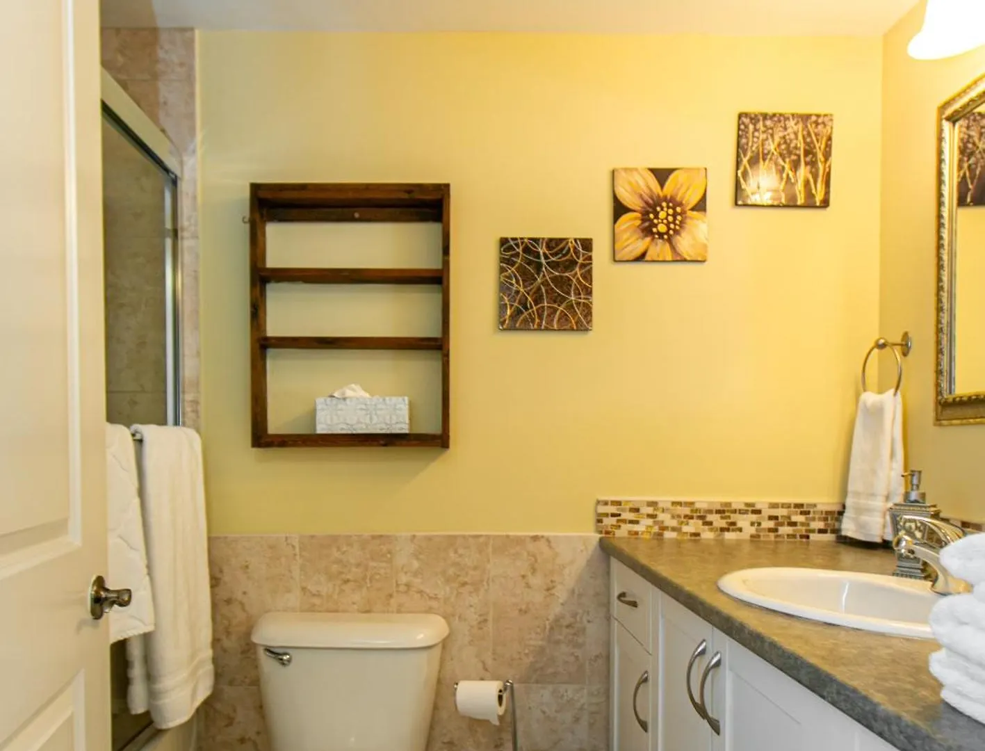 ויקטוריה 2 Bedroom Spacious Ground Level Suite דירה