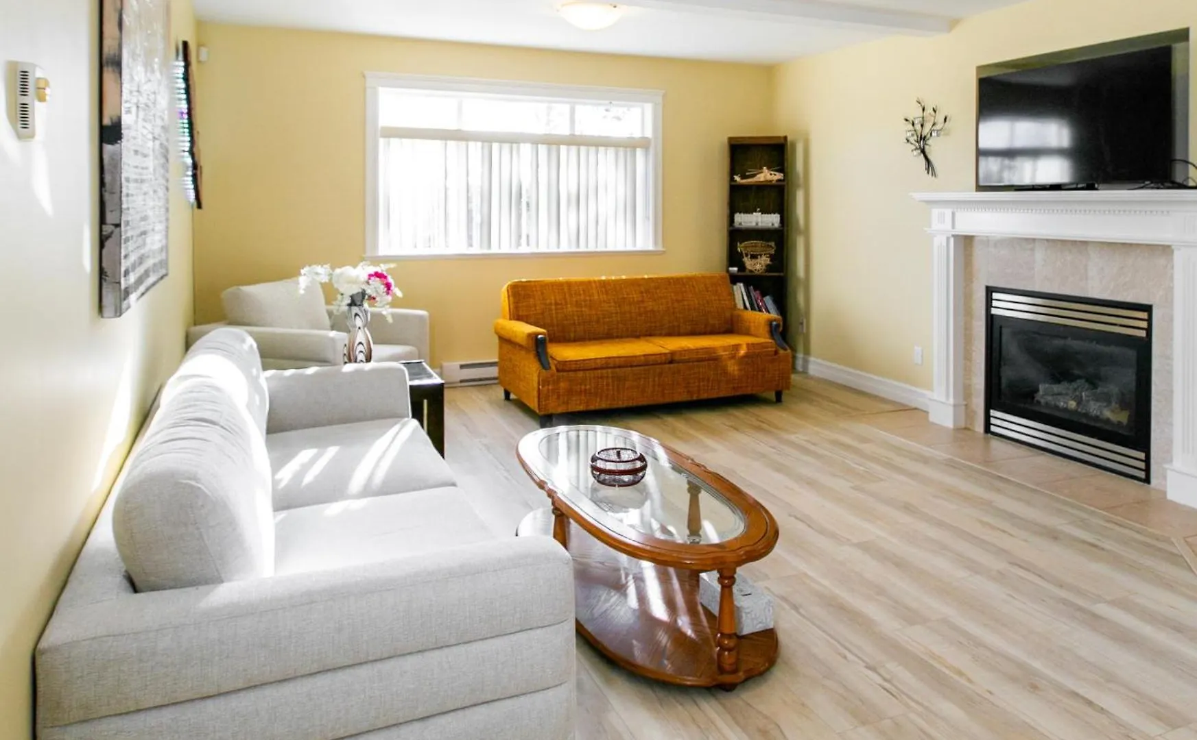 דירה ויקטוריה 2 Bedroom Spacious Ground Level Suite