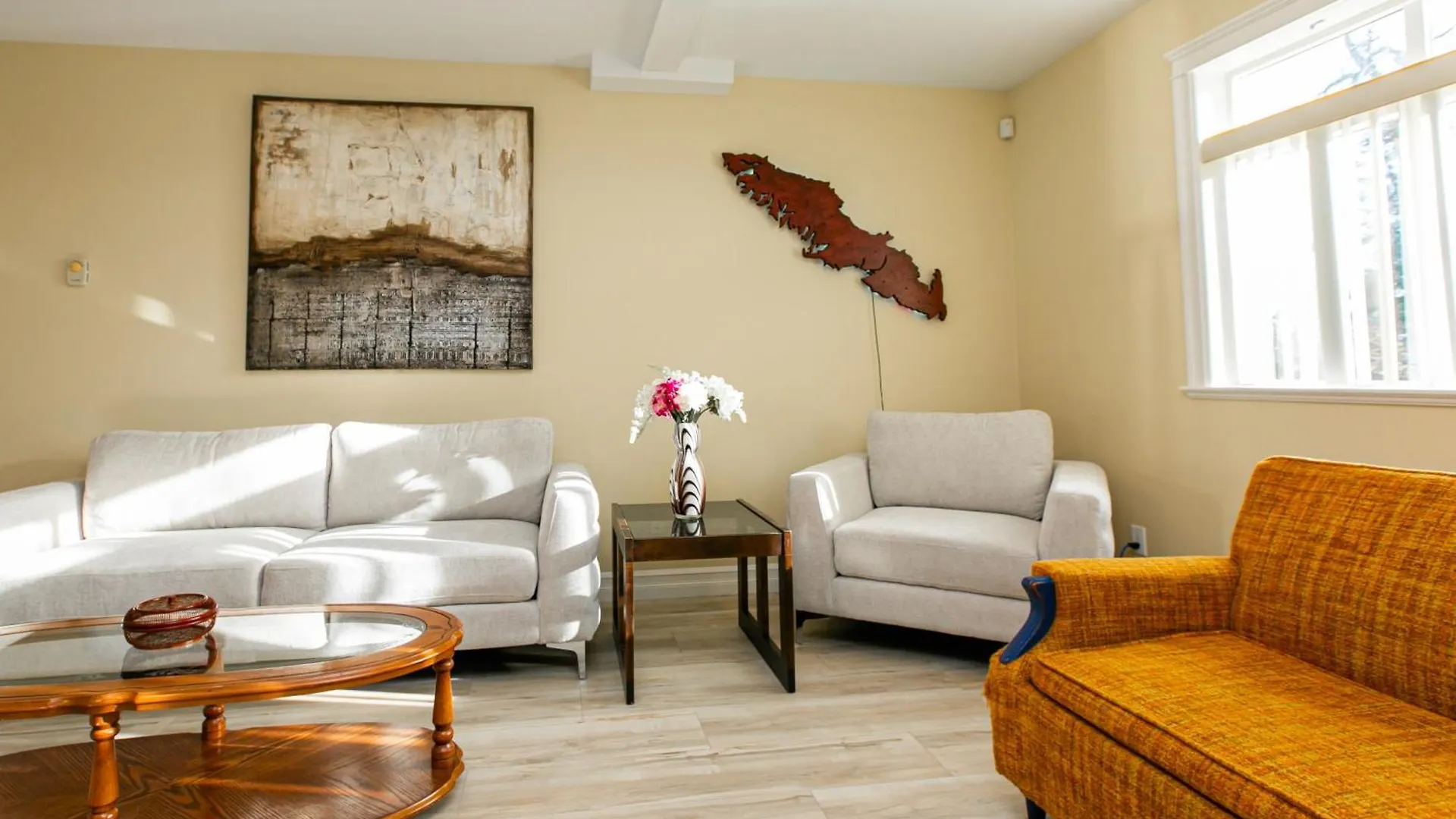 ויקטוריה 2 Bedroom Spacious Ground Level Suite קנדה